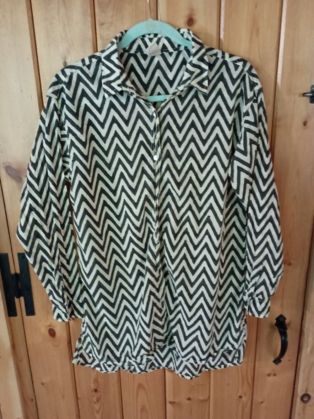 Yala 100% organic cotton black and white geometric print top.